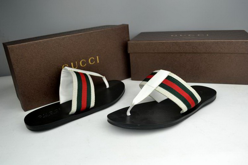 Gucci Slippers Woman--022